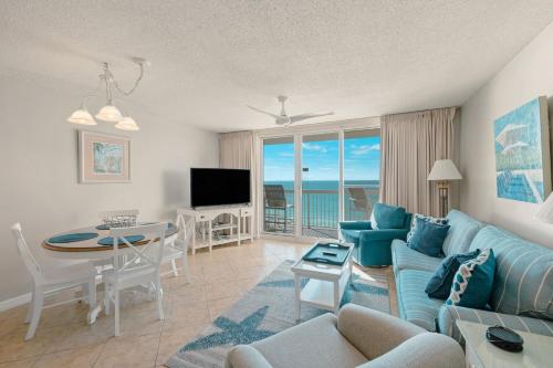 One-Bedroom Apartment room in Pelican Beach 0805 by Pelican Beach Management