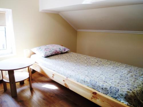2 twin beds