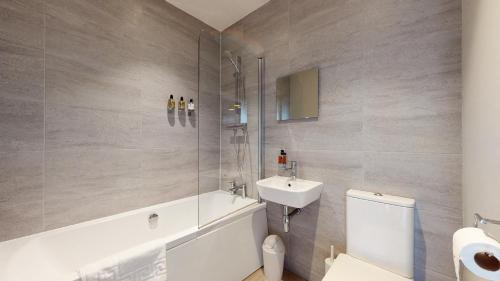 Destiny Scotland - Glassford Residence - image 2