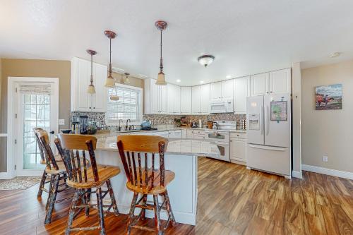 Turkey Knoll House in Summerset