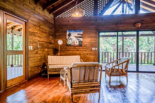 Guapil #10 Guapil #10