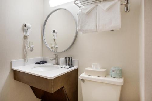 Americana Hotel Boardwalk - image 3