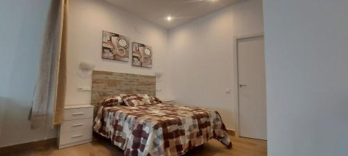 One-Bedroom Apartment image 3