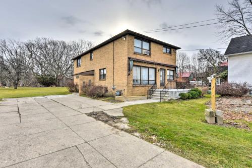 Vacation Rental about 8 Mi to KeyBank Center! in Buffalo, USA