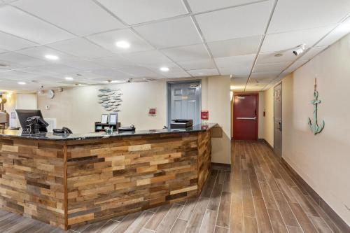 Americana Hotel Boardwalk - image 11