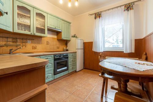 Kitchen, Gosciniec Beskidzki in Bielsko-Biala