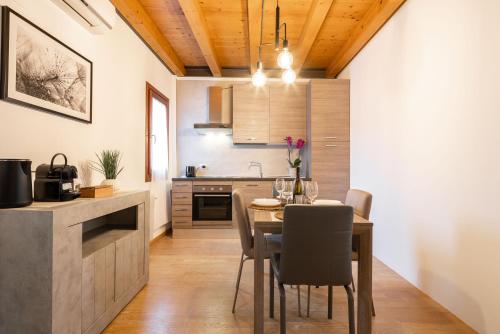 Konyha, [Venezia-Suite Hemingway]a pochi passi Outlet in Noventa Di Piave