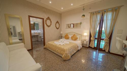Vitti's Home Verona, Verona
