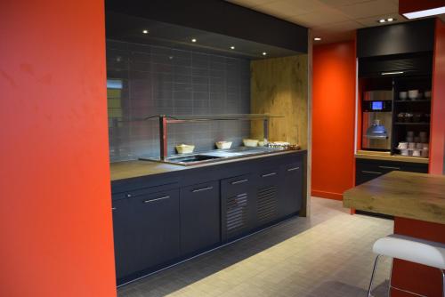 ห้องอาหาร, ไอบิส แซ็ง-เดอนี สตัด เวสต์ (ibis Saint-Denis Stade Ouest) in แซ็งต์-เดอนี