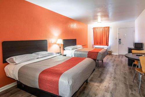 Motel 6-Portsmouth VA - main image