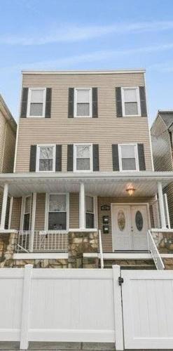 Modern 4 Bed Rooms Jersey City, NJ Easy Access to Manhattan in Jersey City, USA