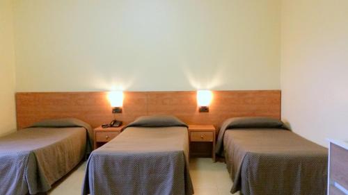 Hostal Capitol Ramblas - image 13