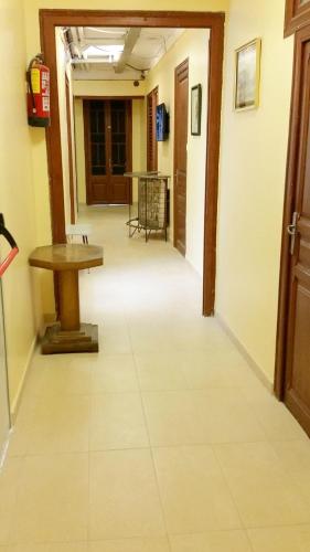 Hostal Capitol Ramblas - image 3