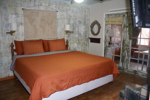 Dumplin Patch Bed & Breakfast - image 5
