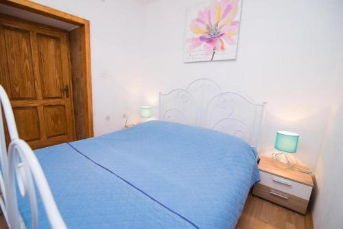 Two-Bedroom Apartment with Terrace image 10