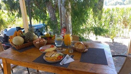 HABITACIÓNES PRIVADAS EN HERMOSA CASA DE CAMPO MALLOA