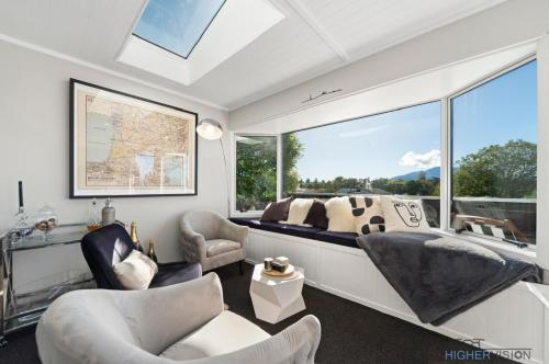 Three-Bedroom House image 8