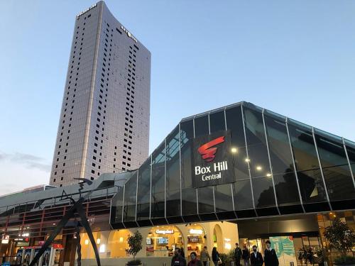 Hidden Gem 1-Bedder in Box Hill Prime Location