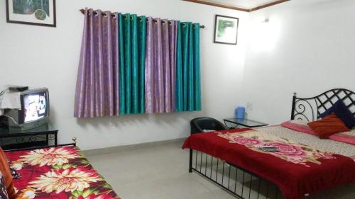 Deluxe Family Room image 2