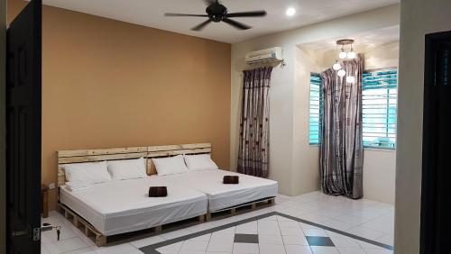 Ipoh Comfortable Home Sweet Home Double Storey Vacation Home by ZamanJa