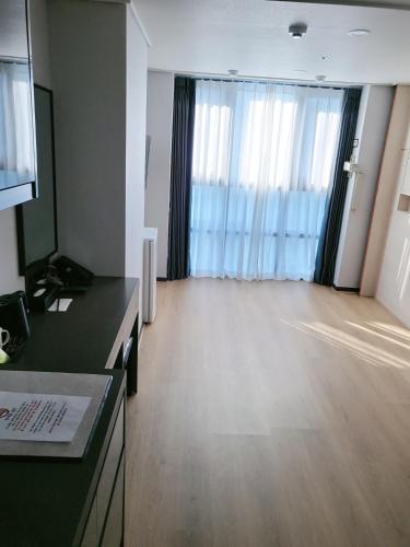 GRIFFIN BAY HOTEL in Busan