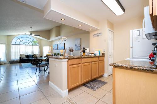 Beautiful cozy Retreat near Disney - spacious condo in Kissimmee, USA
