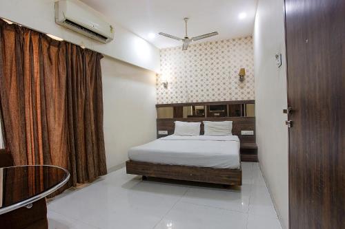 Fabhotel Shivani Residency
