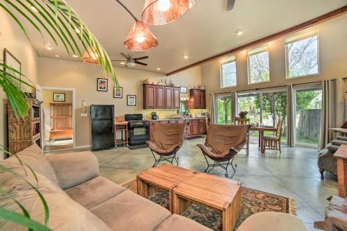 Hilltop Loft Ukiah Vacation Rental!