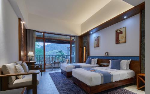 434097843 Li River Resort