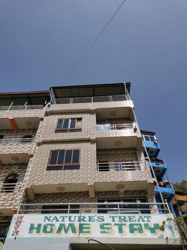 Exterior view, Natures Treat Homestay in Tansen