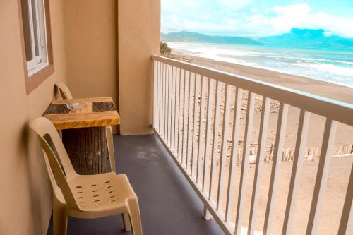 Балкон, Puffer Isle Resort in Dingalan