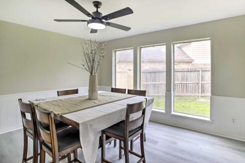 Spacious Houston Vacation Rental with Pool! in Houston, USA