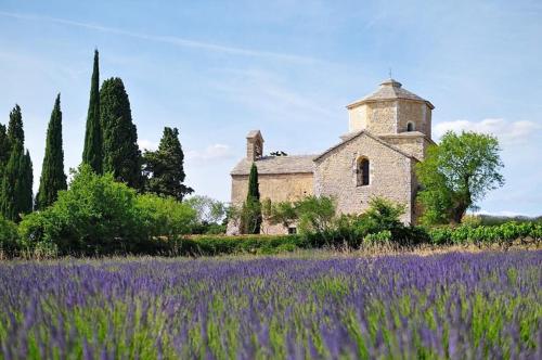 La petite maison en pierres