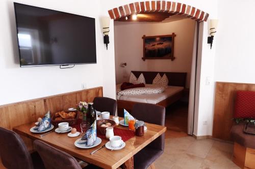 Brüglhuberhof (Bruglhuberhof) in Grassau