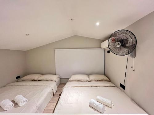 Mujito2 9PAX NearTC, DinosaurLand, PoolTable, PS4 Mujito2 9PAX NearTC, DinosaurLand, PoolTable, PS4