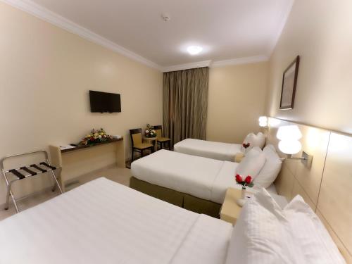 Al Massa Bader Hotel - image 7