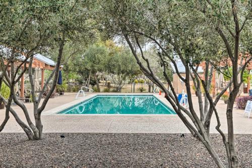 Fire Table, Grill Surprise Cottage with Pool Access, Surprise (zdjęcie 3)