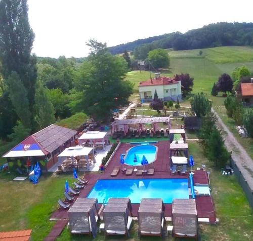 Holiday Home Rodjak sa sela in Mionica