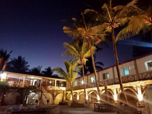Sunbloom Beachfront Hotel and Restaurant