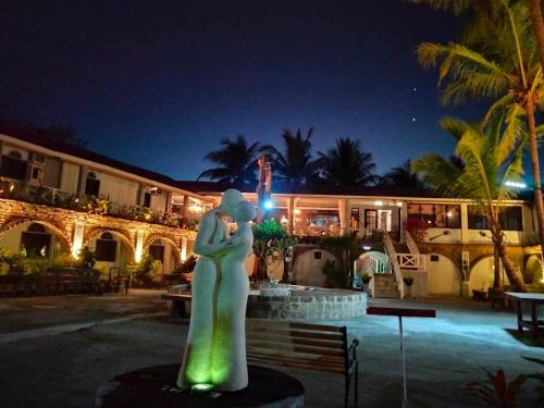 Sunbloom Beachfront Hotel and Restaurant