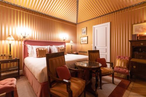 room detail thumbnail 0