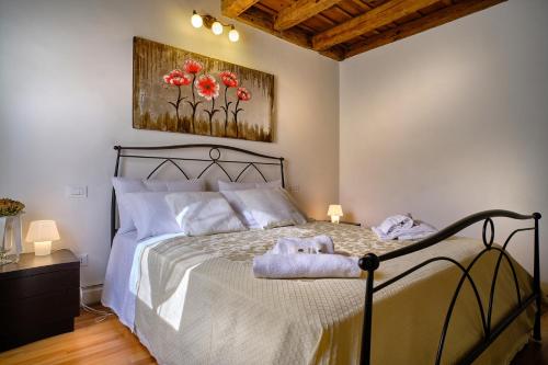 One-Bedroom Apartment image 5