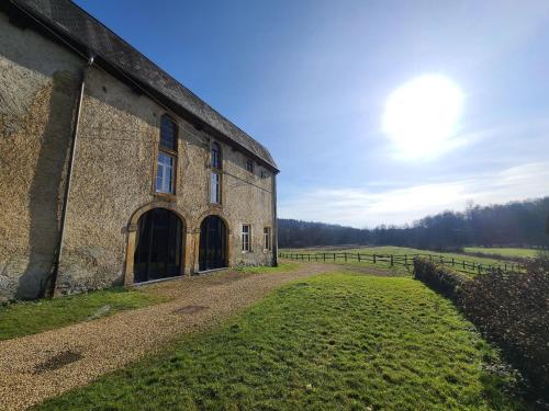 Family-friendly accommodation in the forges of Orval opposite the abbey