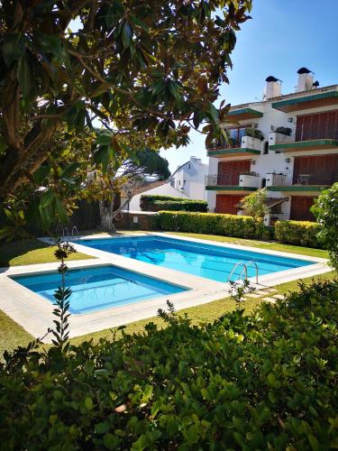 Apartamento con piscina L' Áncora - Apartment - Calella de Palafrugell