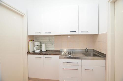 Apartments Romina - image 2