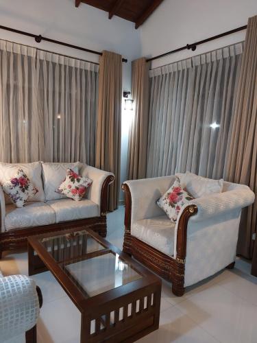 Comfy Home near the town in Boralesgamuwa