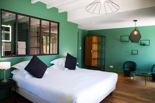 Manoir le Roure - image 13