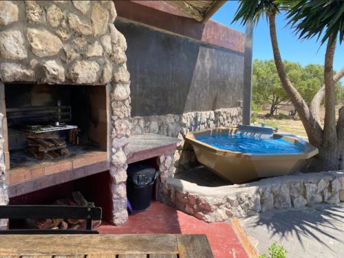 Bany calent, A Touch of Bushveld by the Sea in Long Acres Country Estate