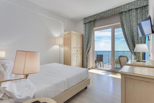 Superior Double Room with Sea View