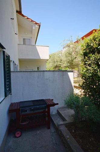Lui, Gradac (fotografie 5)